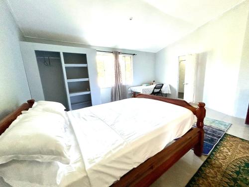 Fe’iloakimisi 2 in Nuku'alofa, Tonga