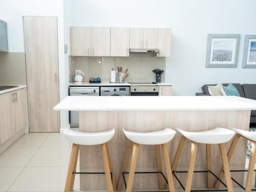 Azure 213 Luxury 2 Bedroom Apartment