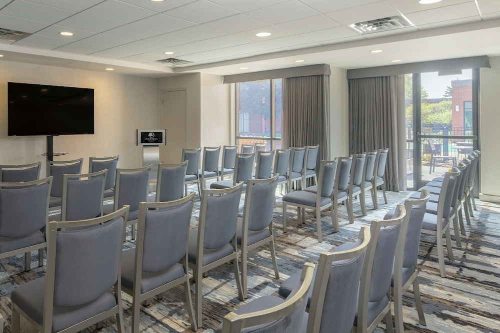 DoubleTree by Hilton Hotel Syracuse - photo 46