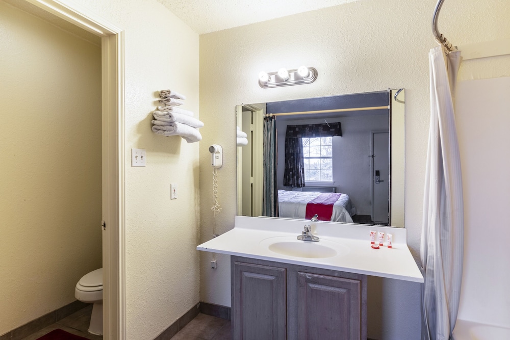 OYO Hotel Decatur TX Hwy 287 Northwest - photo 20