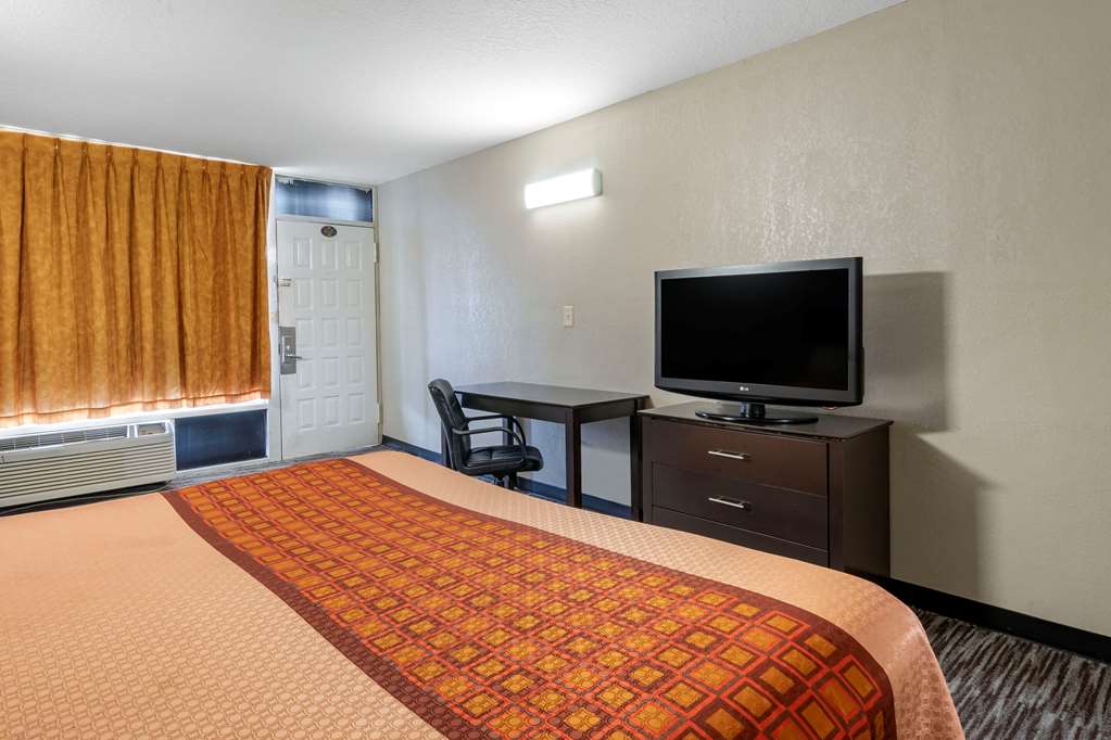 Rodeway Inn Clearwater Largo - photo 24