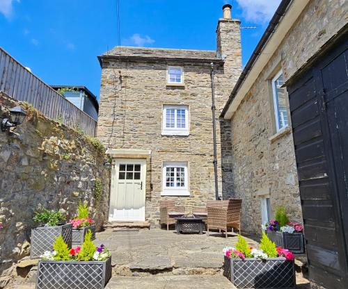 Puzzle Cottage Quirky Dales Cottage for 2