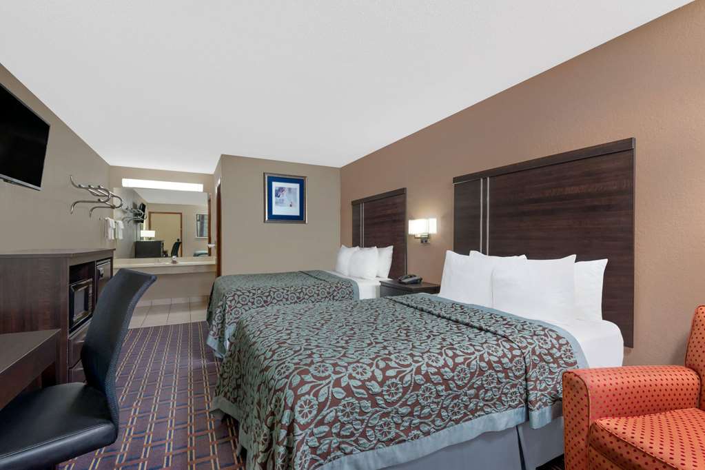 Days Inn by Wyndham Maumee Toledo - photo 5