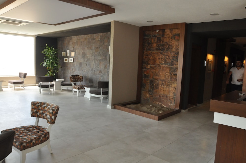 Karakas Hotel — Burhaniye — photo 2