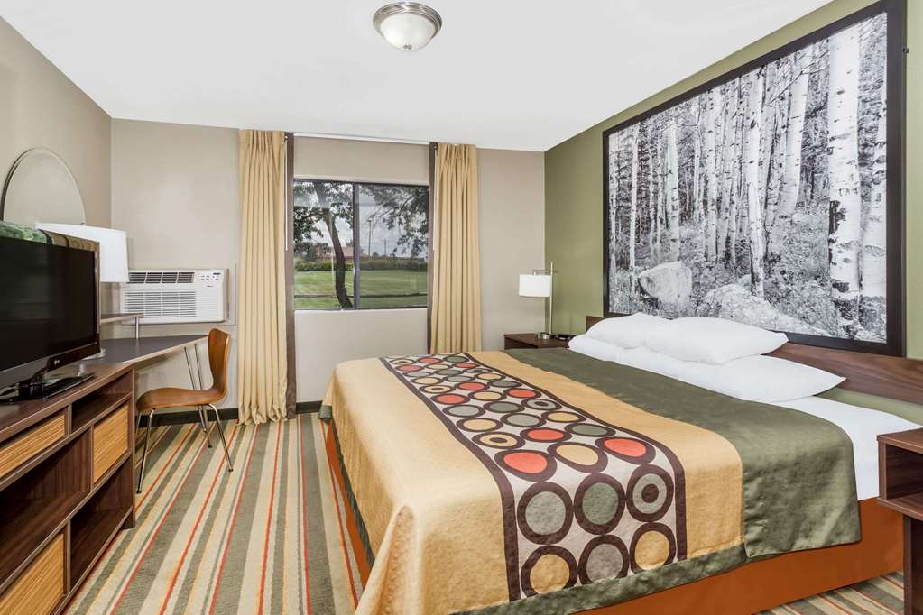 Super 8 by Wyndham Montrose - photo 11