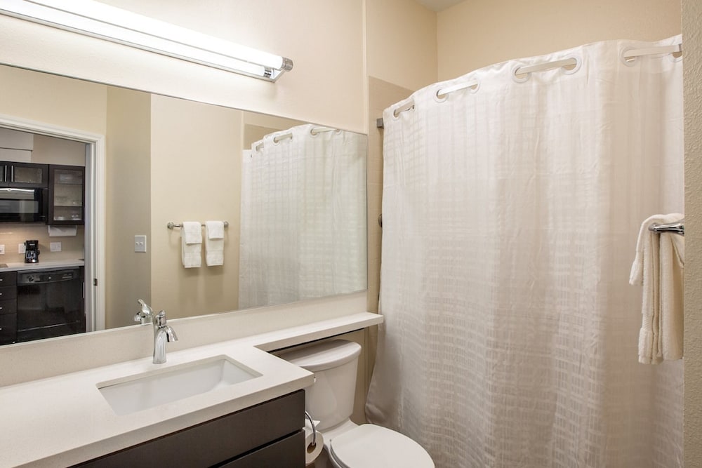 Candlewood Suites Midland SW by IHG - photo 26