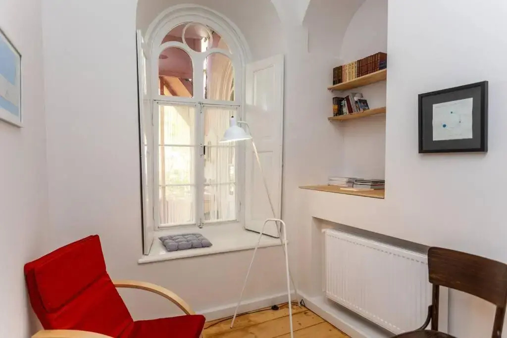 Charming 2BR Apt in Old Tbilisi