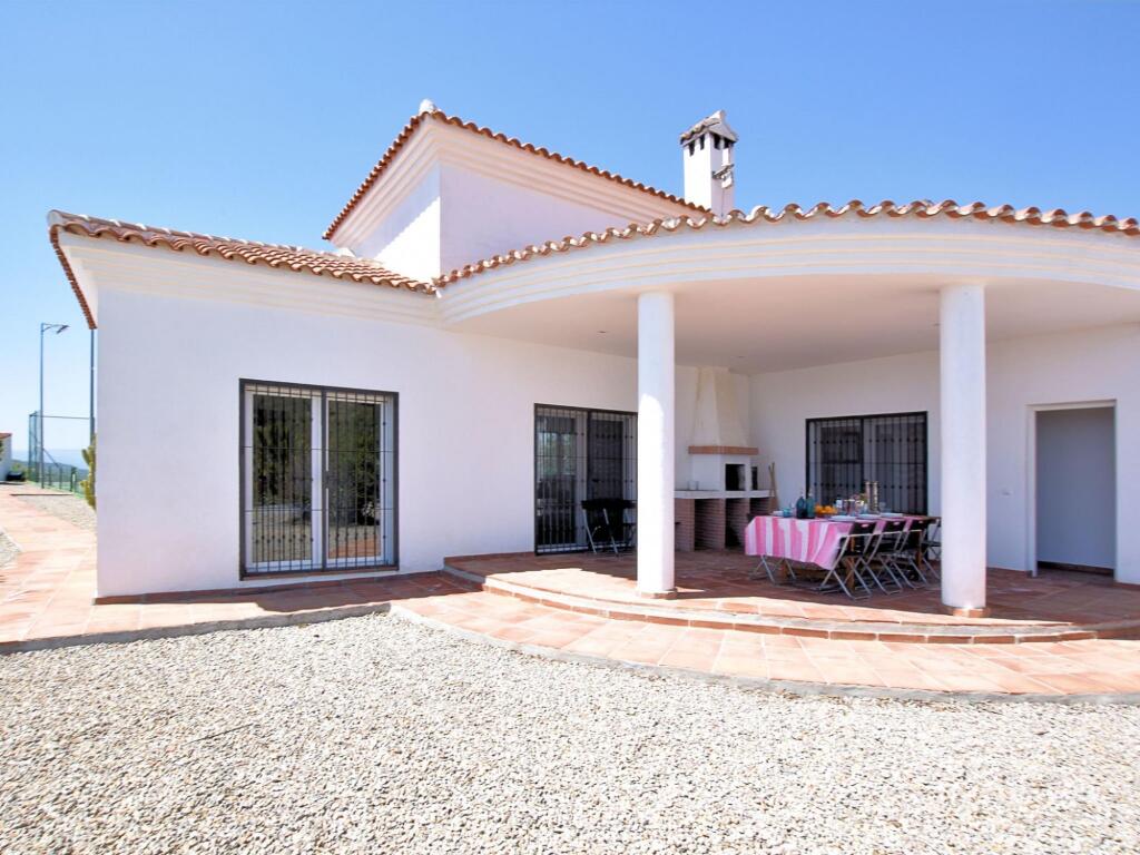 Mediterranean View Villa — 4-Star Luxury Hotel in Arenas, Spain