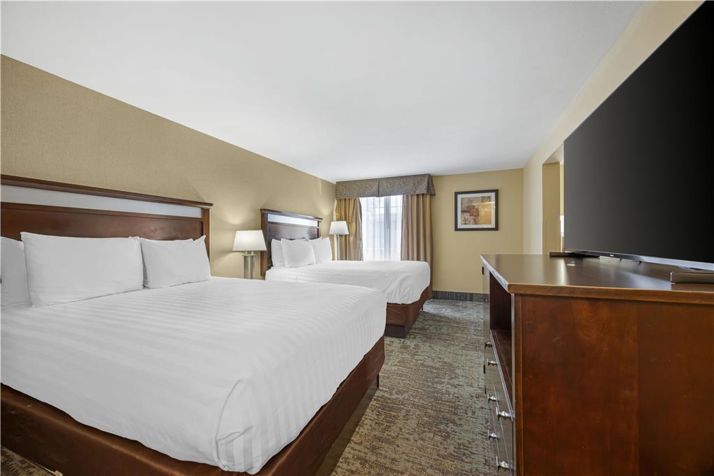Best Western Plus Prairie Inn - photo 25