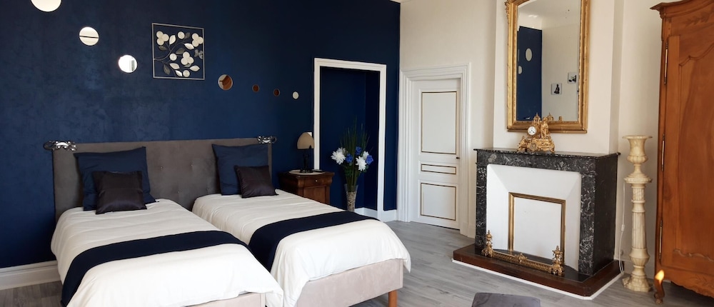 Le Logis Des Bessons — Burie — photo 3