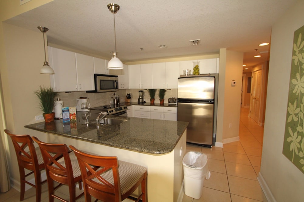Grand Panama Beach Resort by Emerald View Resorts - photo 20