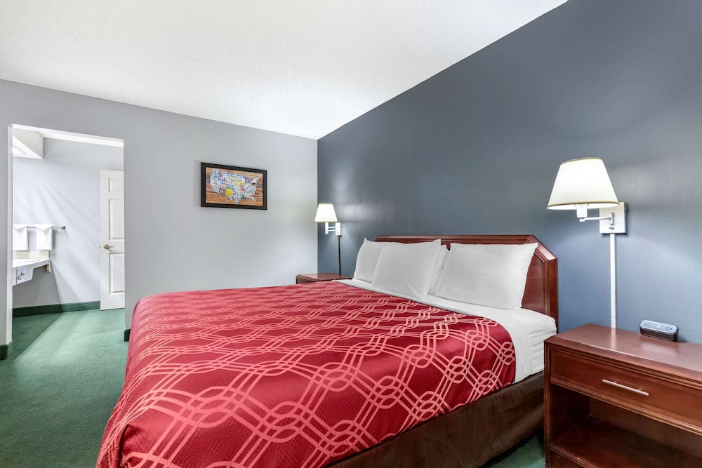Econo Lodge Junction - photo 12