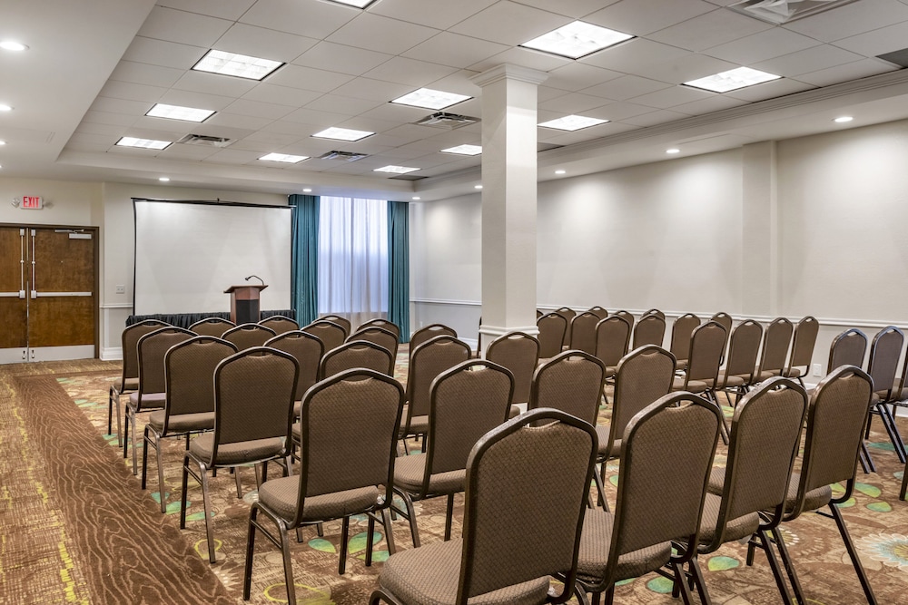 Holiday Inn Resort Orlando Lake Buena Vista by IHG - photo 92