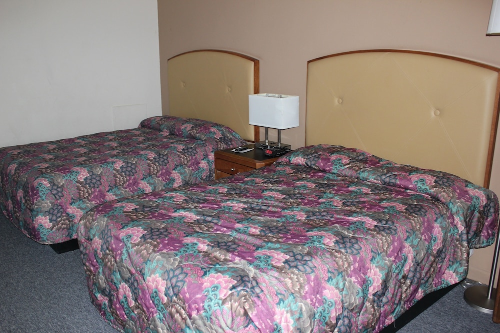 Hastings Inn - photo 5