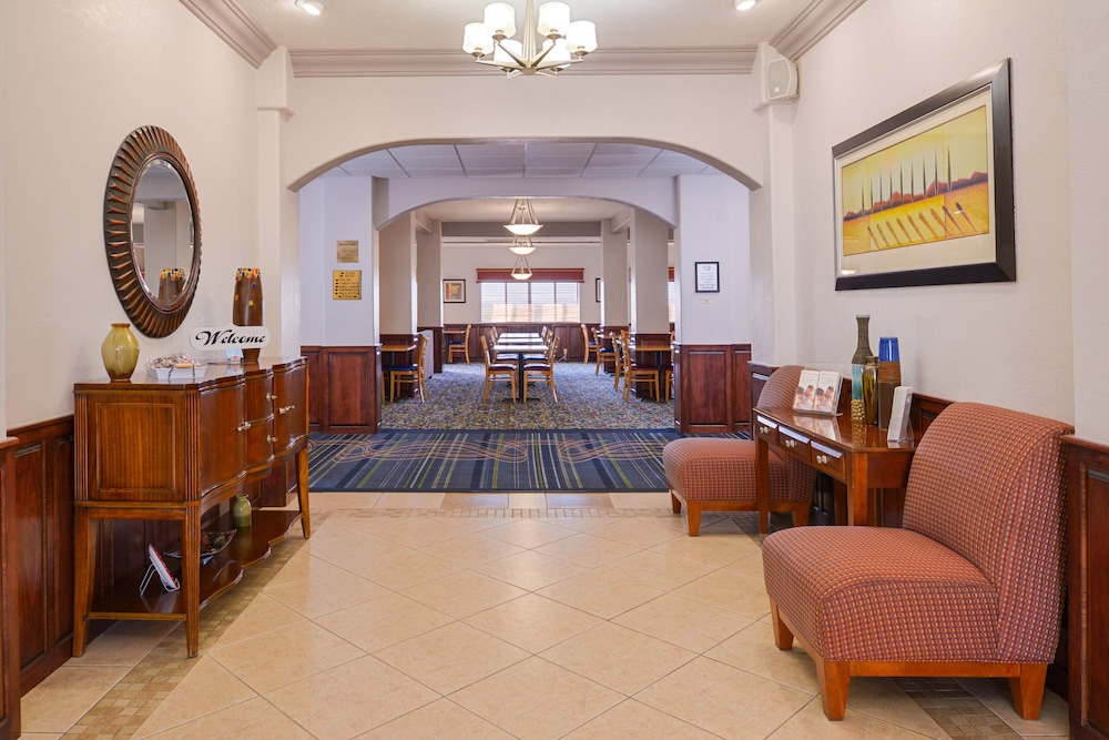 Holiday Inn Express & Suites Alamosa by IHG - photo 34