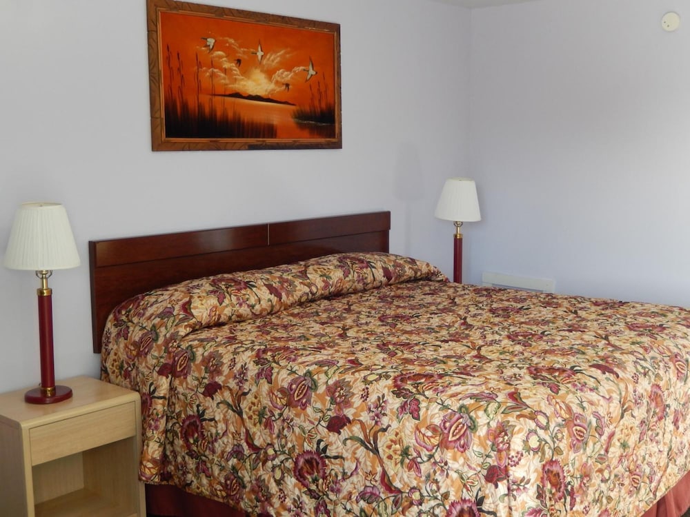 Townsman Motel - photo 16