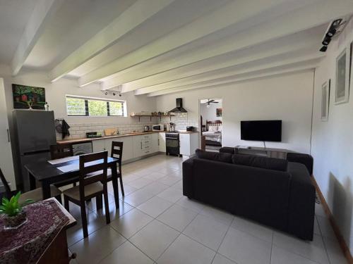 Dassen Cove Self Catering — 4-Star Luxury Hotel in Plettenberg Bay, South Africa