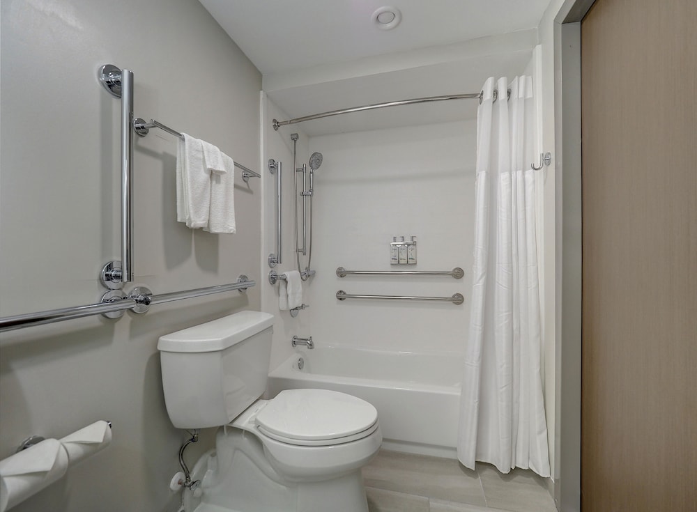 Holiday Inn Express Corpus Christi Beachfront by IHG - photo 31