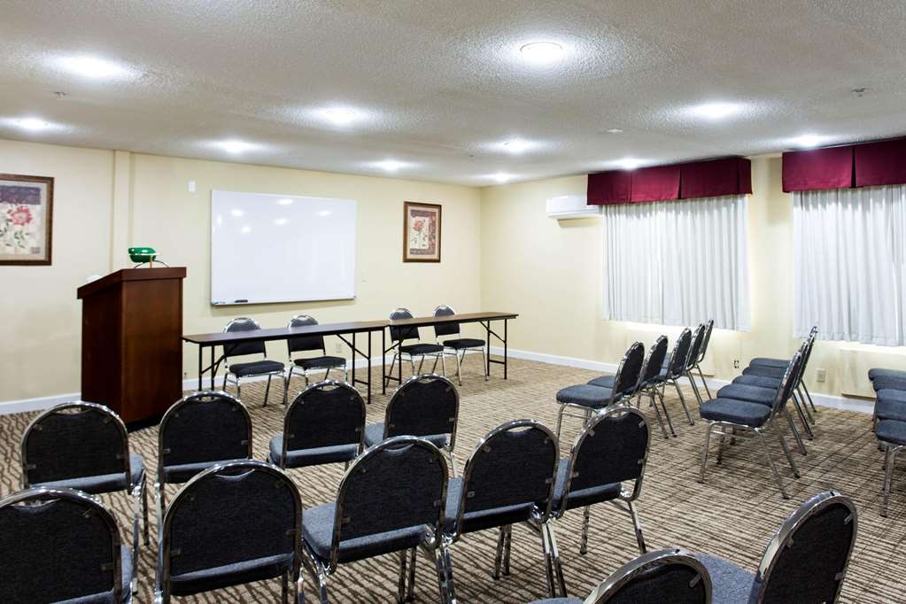 Comfort Inn Columbia West - photo 38