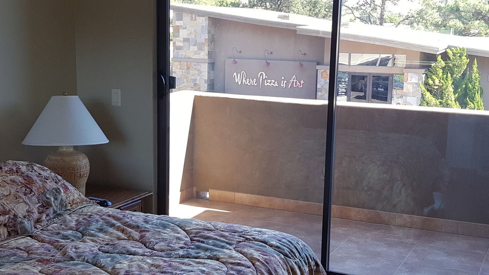 Picazzos Loft in the View Plaza - photo 17