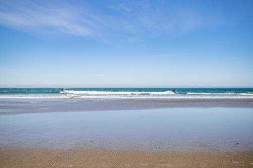 Somewhere at the Beach - photo 39