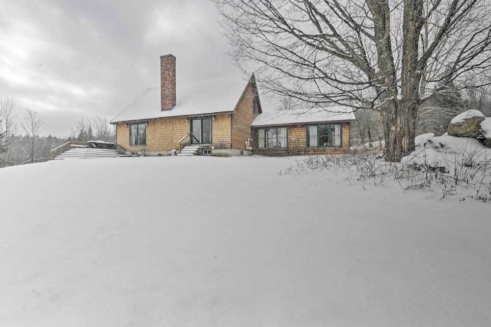Upscale Montgomery Cabin Near Jay Peak Resort - photo 32