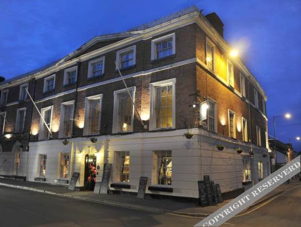 The Royal Oak pet-friendly hotel Leominster