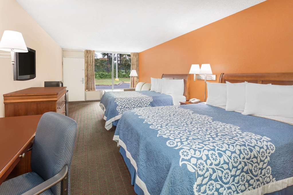 Days Inn by Wyndham Orangeburg South - photo 12