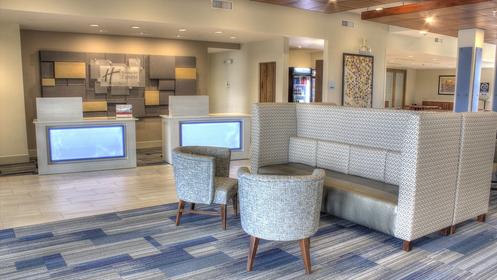Holiday Inn Express & Suites Spencer by IHG - photo 37