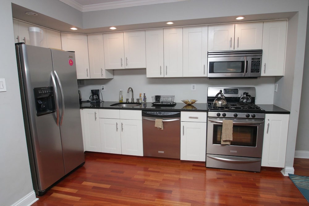 Renaissance Properties 21 and Chestnut - photo 6