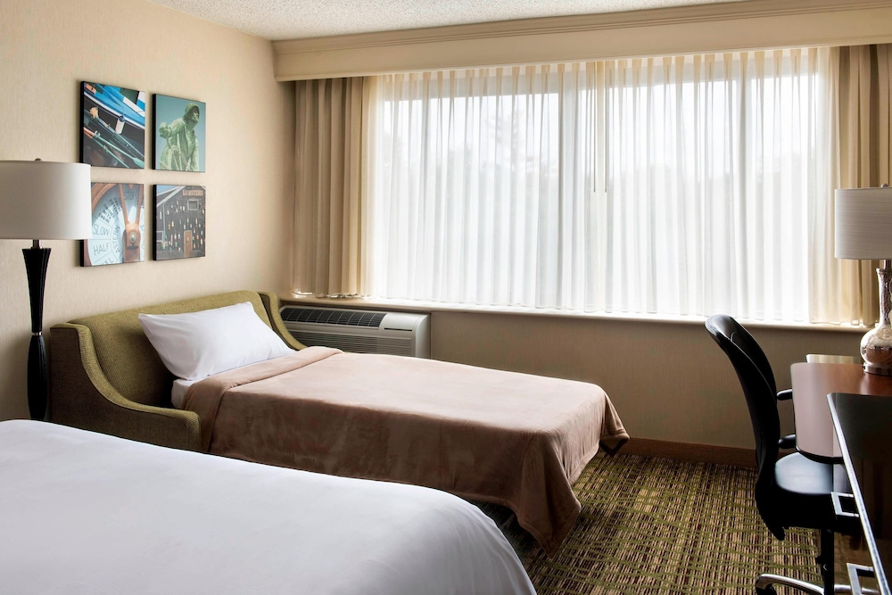 Boston Marriott Peabody - photo 7