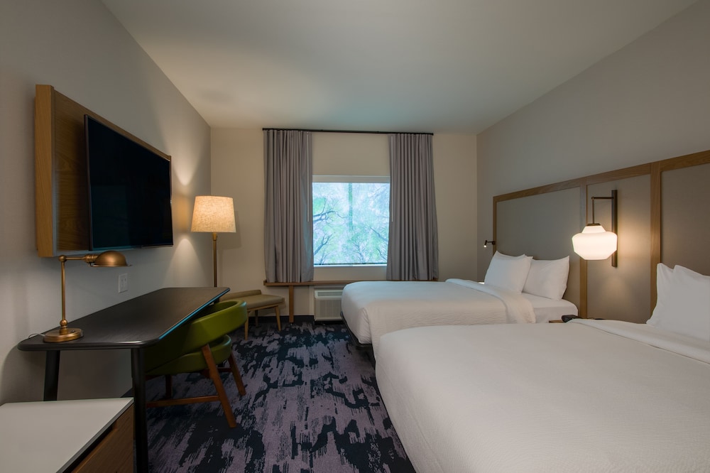 Fairfield Inn & Suites by Marriott Dallas Love Field - photo 8