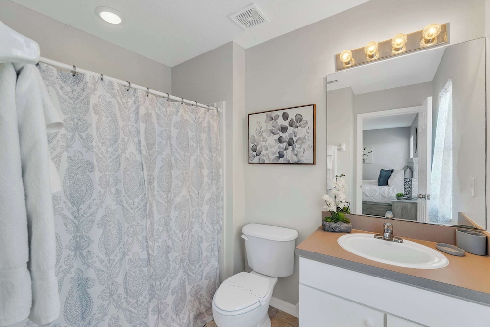 Create Lasting Magical Memories Resort Home for 8 - photo 17