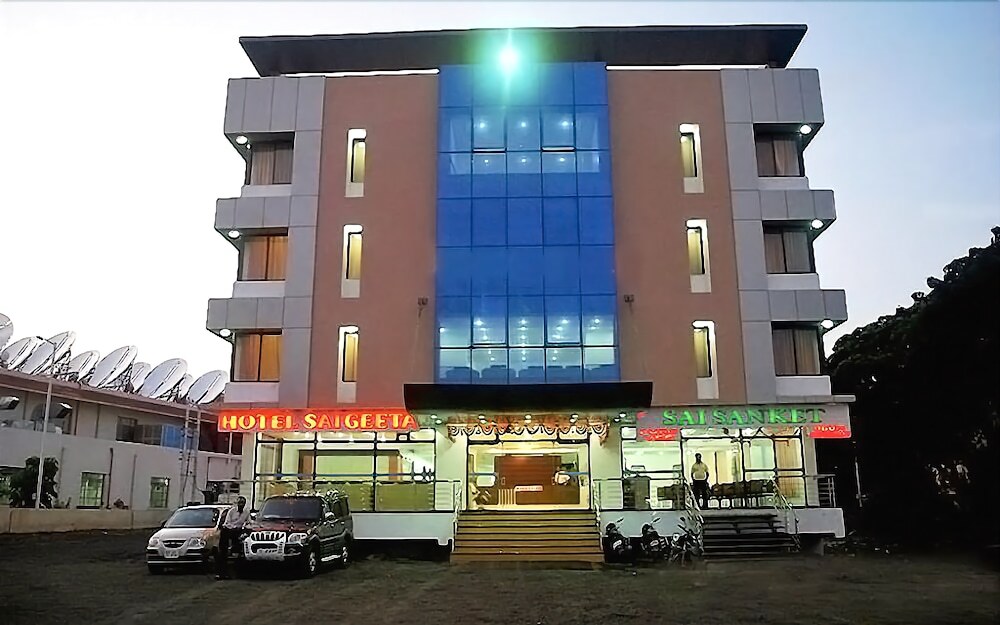 Hotel Sai Geeta in Ahmadnagar, India