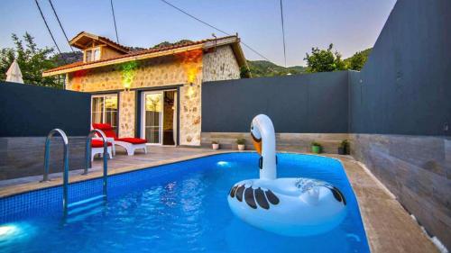 Uzumlu Village 1 Bedroom Villa — 4-Star Luxury Hotel in Kalkan, Turkey