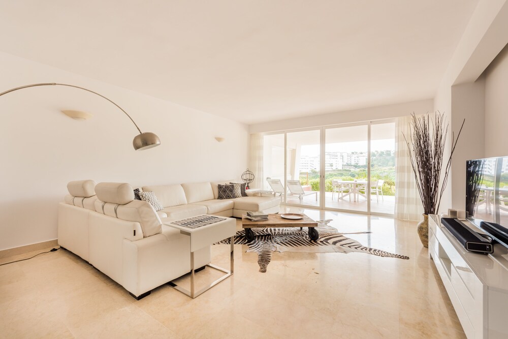 Las Olas — 4-Star Luxury Hotel in Mijas, Spain