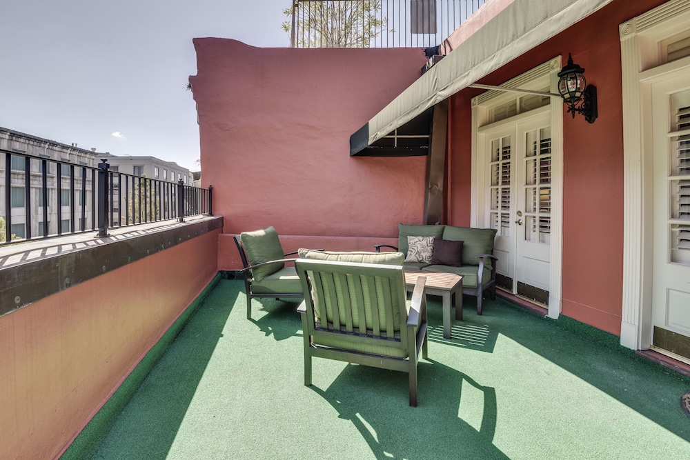 Plaza Suites Downtown New Orleans - photo 9