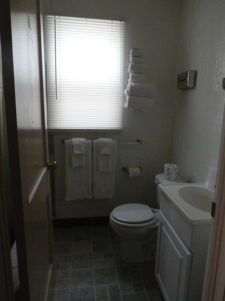 The Sage Motel - photo 15