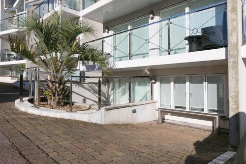 Tides - carbon neutral hotel in St Ives