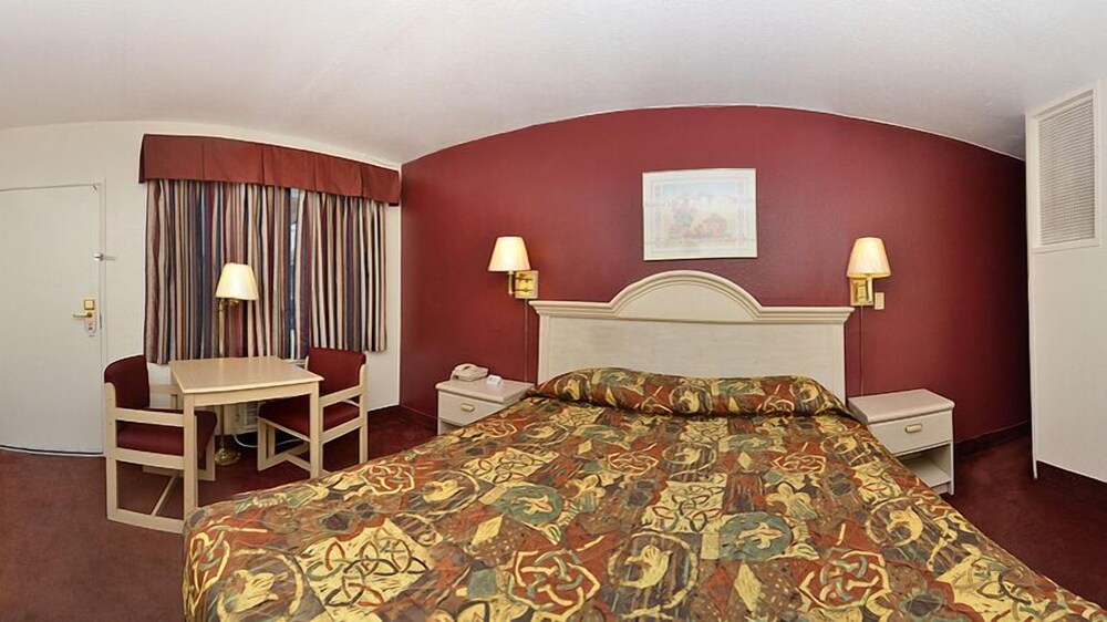 Econo Lodge Fallon Naval Air Station Area - photo 9