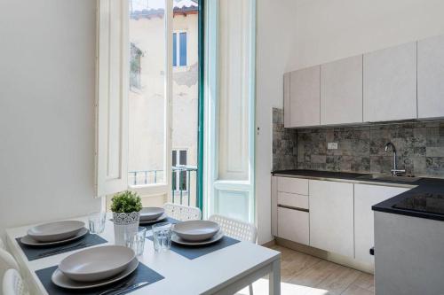 UNYCA Florence Modern 4 bedroom Apartment — 4-Star Luxury Hotel in Florence, Italy