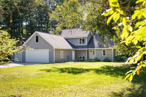 Bissell Creek Woodside Cottage — 4-Star Luxury Hotel in Williamsburg, United States