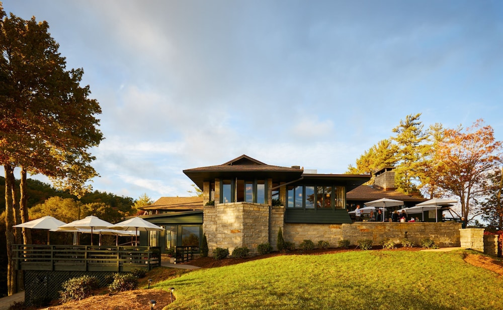 Skyline Lodge - featured photo