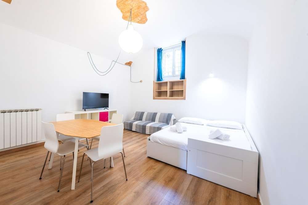 Casa di Marianna e Vittorio al Pigneto — 4-Star Luxury Hotel in Rome, Italy