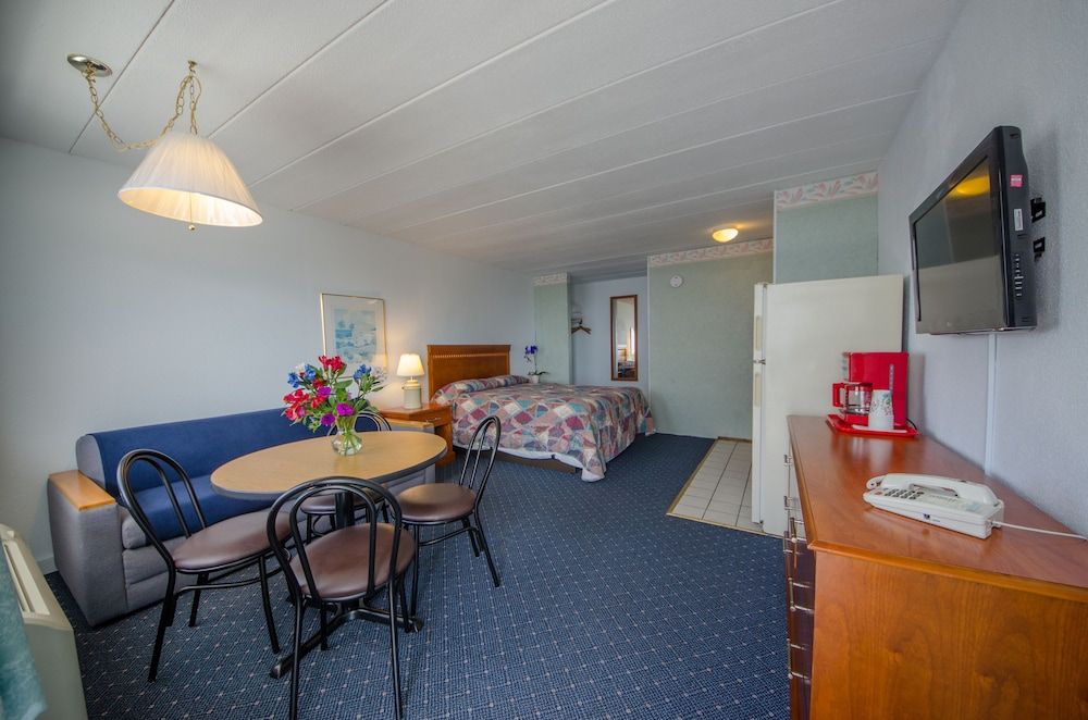 Compass Family Resort - photo 17