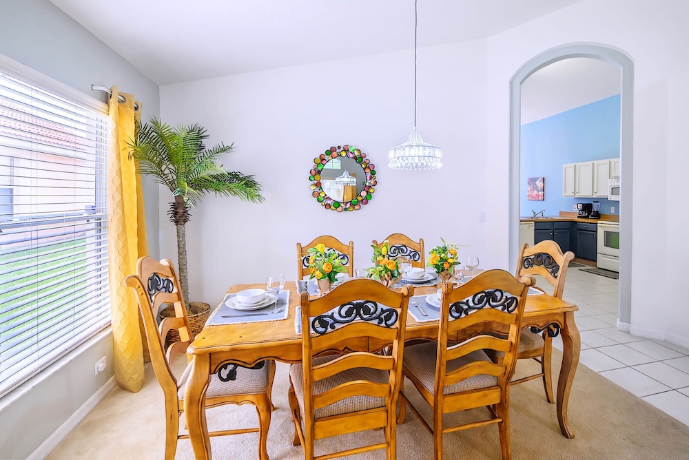 4BR Family Resort Home Private pool & Games Room - photo 13