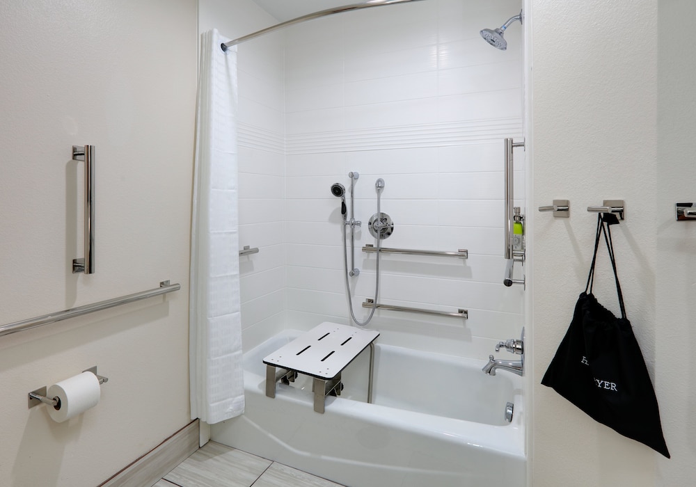 Candlewood Suites DFW West Hurst by IHG - photo 20