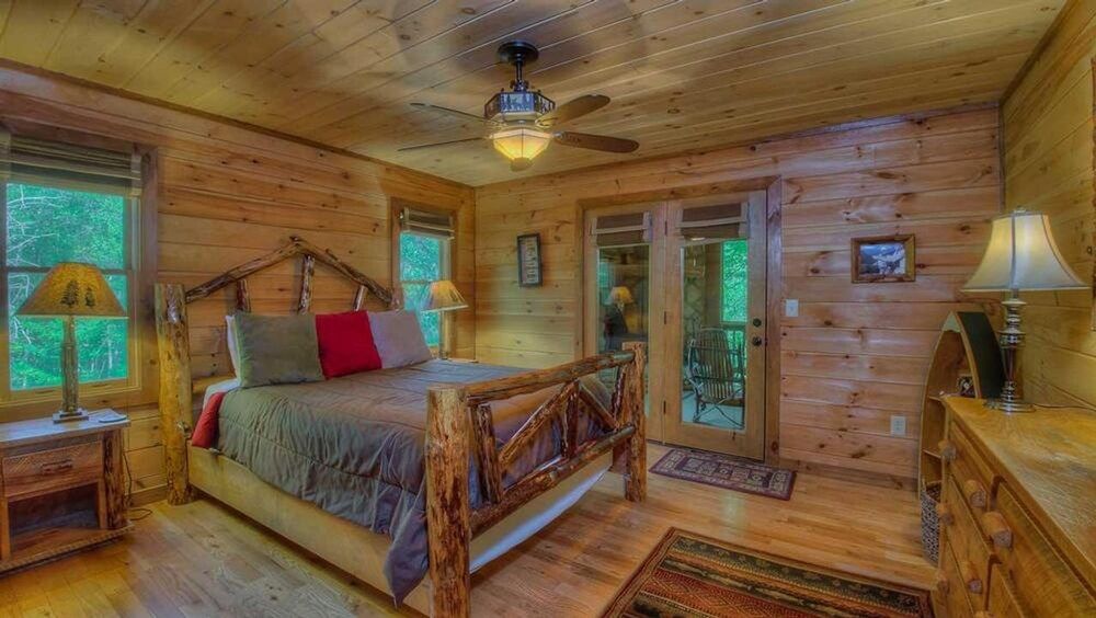 Riverwalk in Blue Ridge, United States