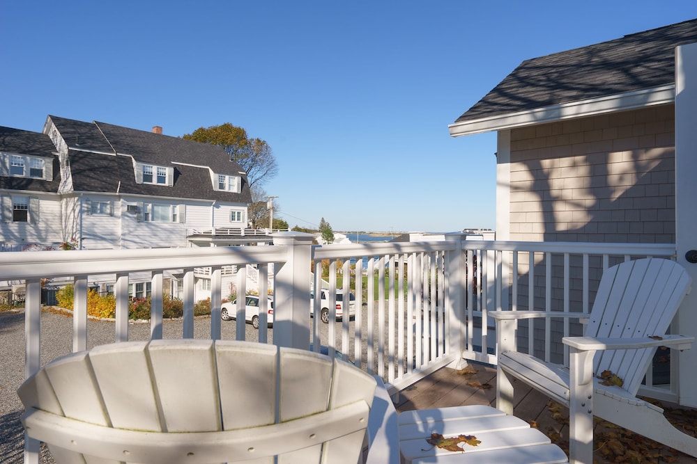 Marginal Way House Hotel - photo 37