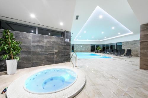 Sport Hotel — hotel in Kraliky